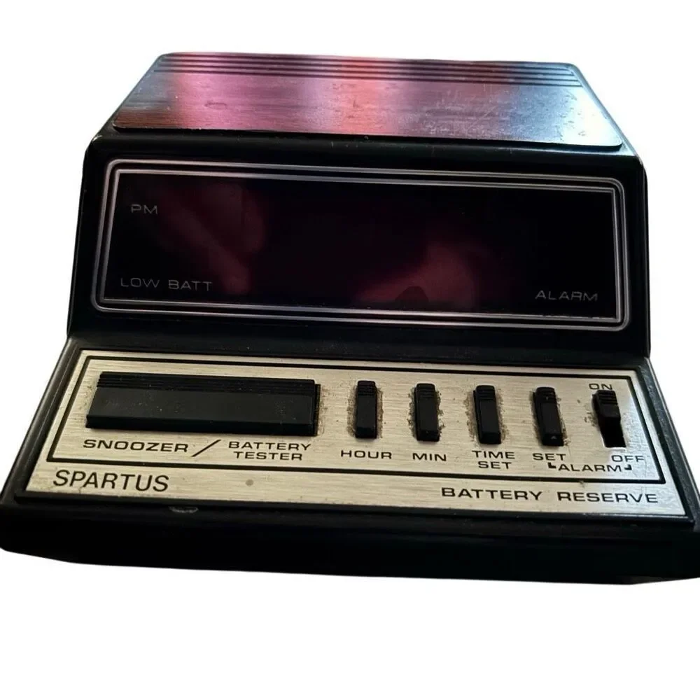 Spartus Model 1104 Vintage Digital Alarm Clock-Works